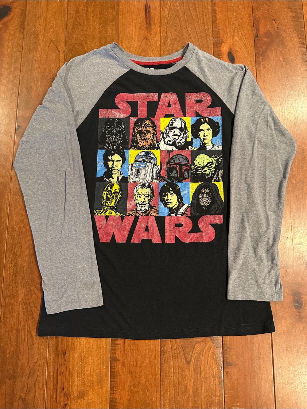 Star Wars Boys' Black & Gray Raglan Long-Sleeve Tee
